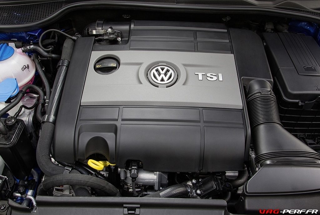 Le cache moteur de la VW GOLF 6R