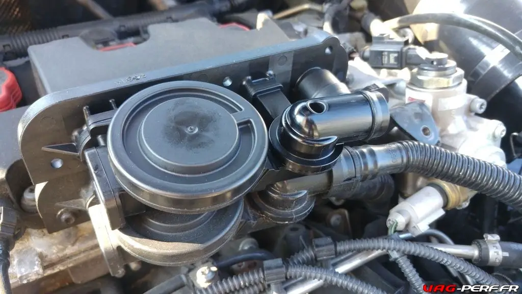 La PCV Valve sur le moteur 2.0 TFSI/TSI EA113 06F129101R Symptômes