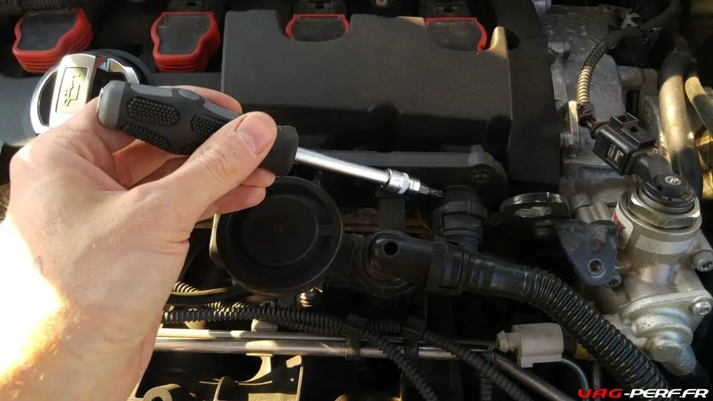 La PCV Valve sur le moteur 2.0 TFSI/TSI EA113 06F129101R Symptômes