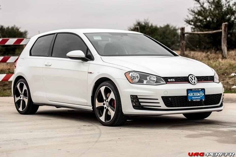 vag-perf_Face_Avant_Golf_7_Gti_Candy_WHite