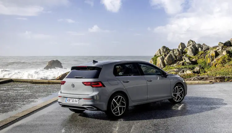 2020_volkswagen_golf_113_1600x1200