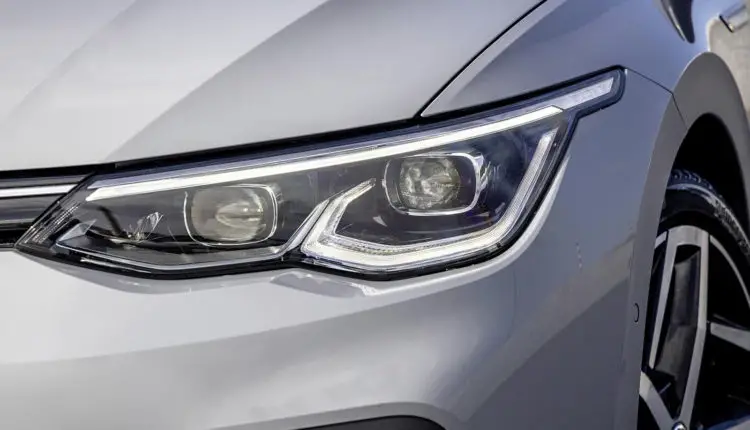 2020_volkswagen_golf_117_1600x1200