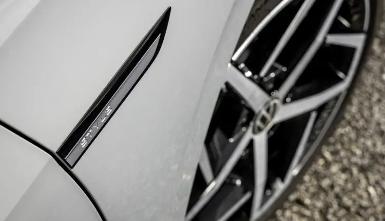 2020_volkswagen_golf_118_1600x1200