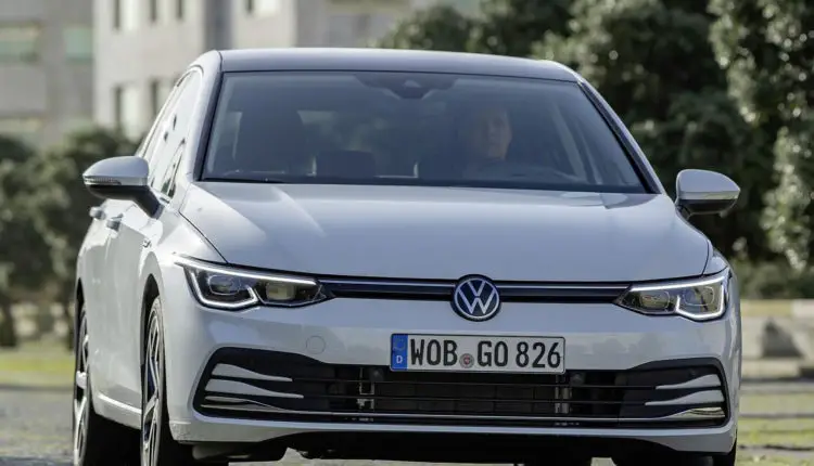 2020_volkswagen_golf_140_1600x1200