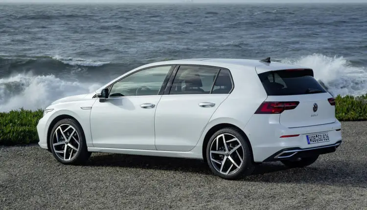 2020_volkswagen_golf_162_1600x1200