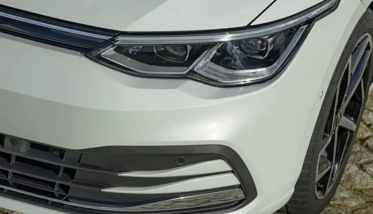 2020_volkswagen_golf_171_1600x1200