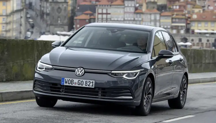 2020_volkswagen_golf_215_1600x1200