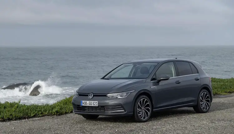 2020_volkswagen_golf_218_1600x1200