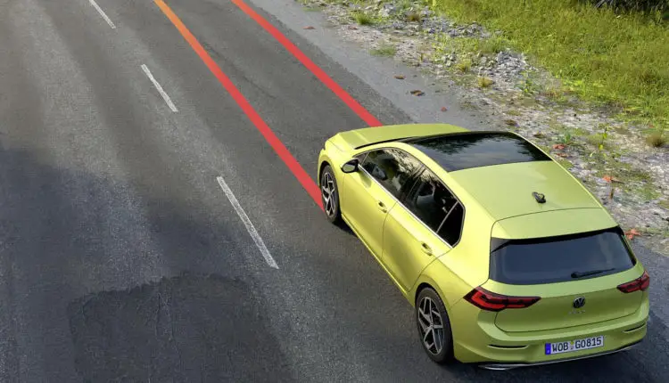 2020_volkswagen_golf_251_1600x1200