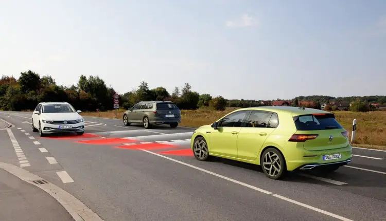 2020_volkswagen_golf_264_1600x1200