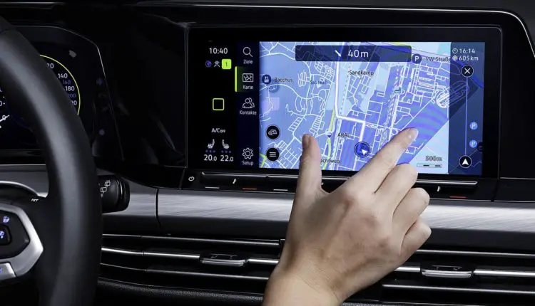 2020_volkswagen_golf_286_1600x1200