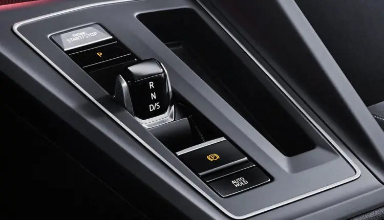 2020_volkswagen_golf_32_1600x1200