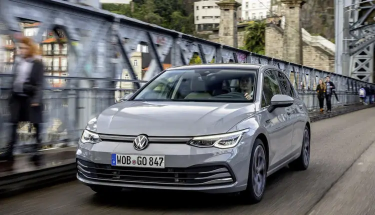 2020_volkswagen_golf_97_1600x1200