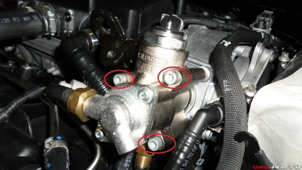 Les Vises de la pompe haute pression moteur 2.0 TFSI TSI EA113 Volkswagen / Audi